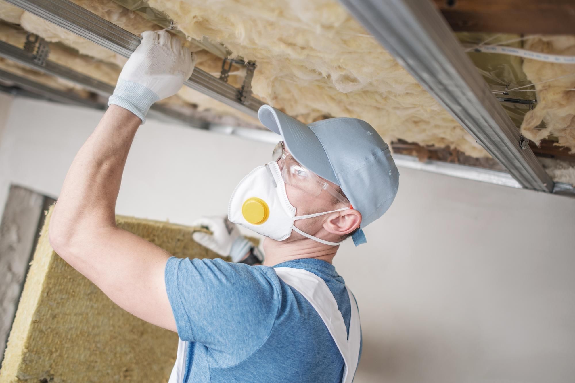 Travaux d'isolation extérieure sur une façade à Plaisir